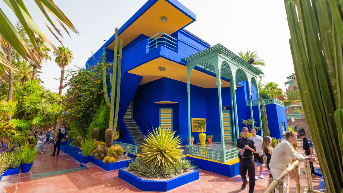 Travel to Marrakech I All You Need le jardin majorelle in spring marrakech